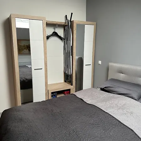 Zwillinge Am Markt Apartament